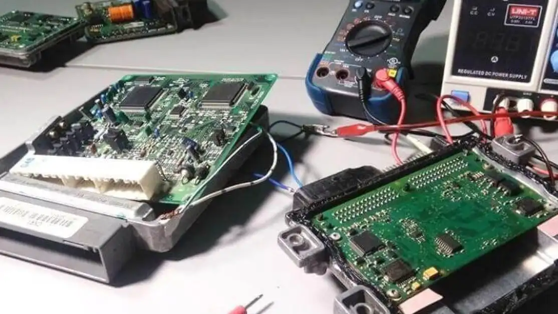 Recubrimientos para componentes electrónicos automotrices: Guía industrial